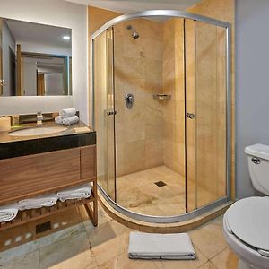 Suite Two Double Beds Non-Smoking